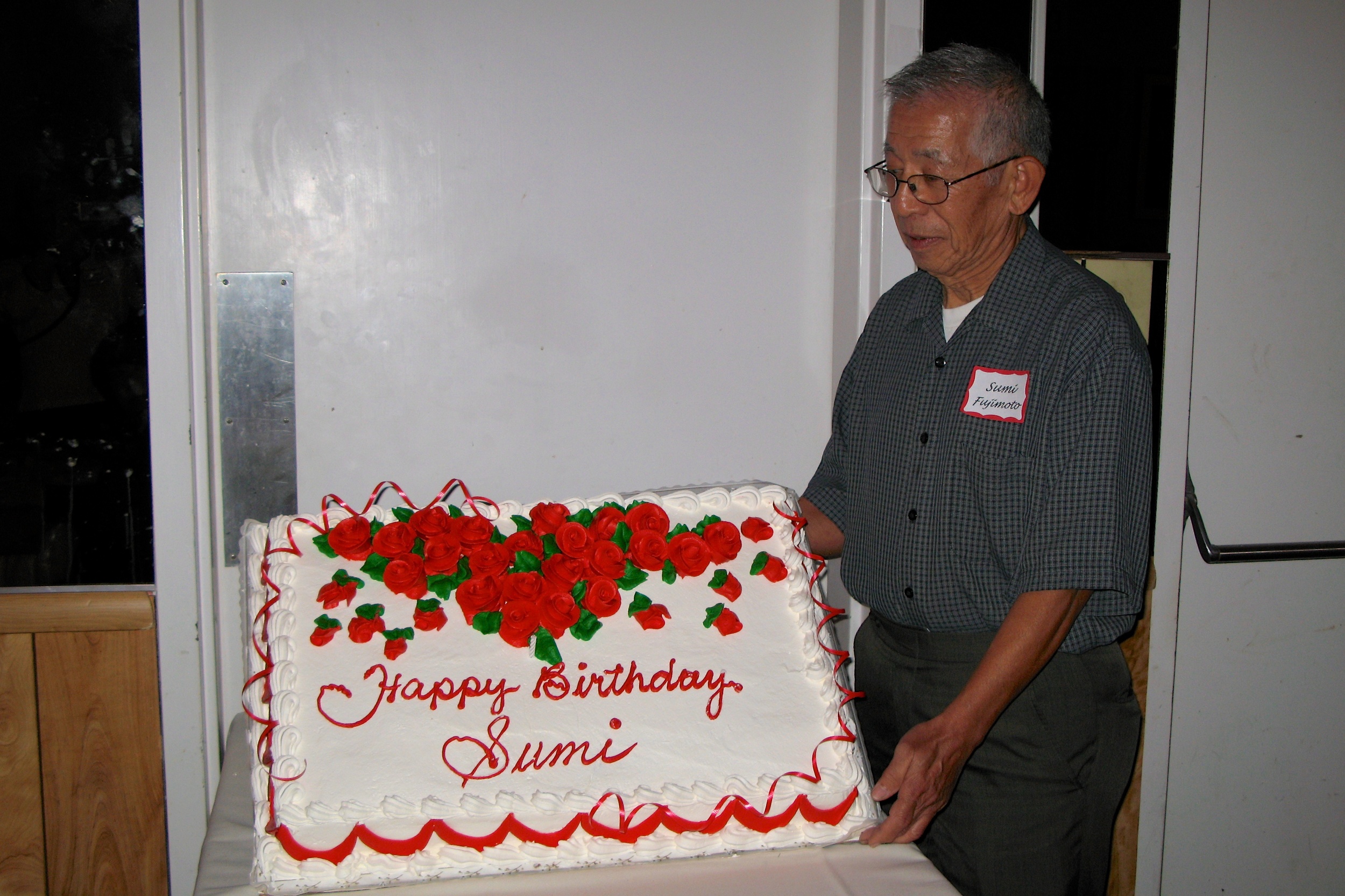 Sumi with cake