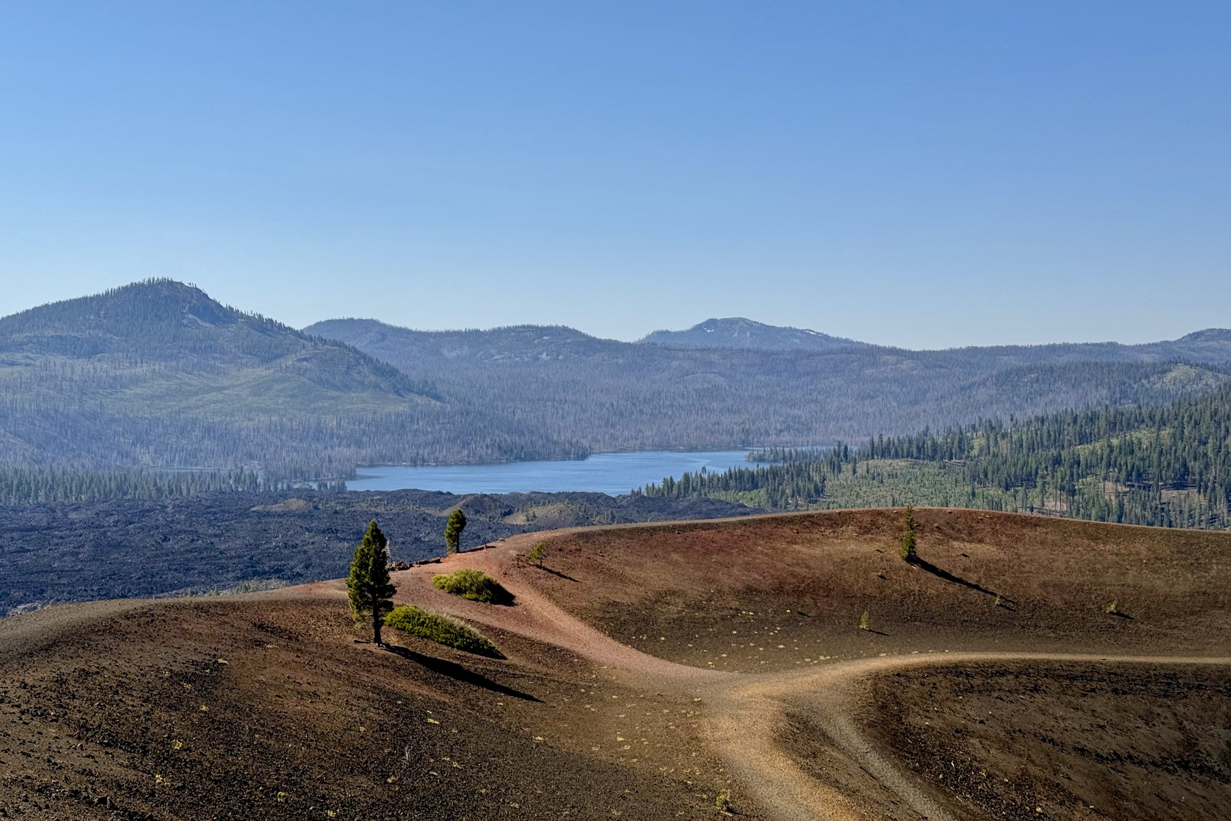 Mount Hoffman, Mount Harkness, Snag Lake