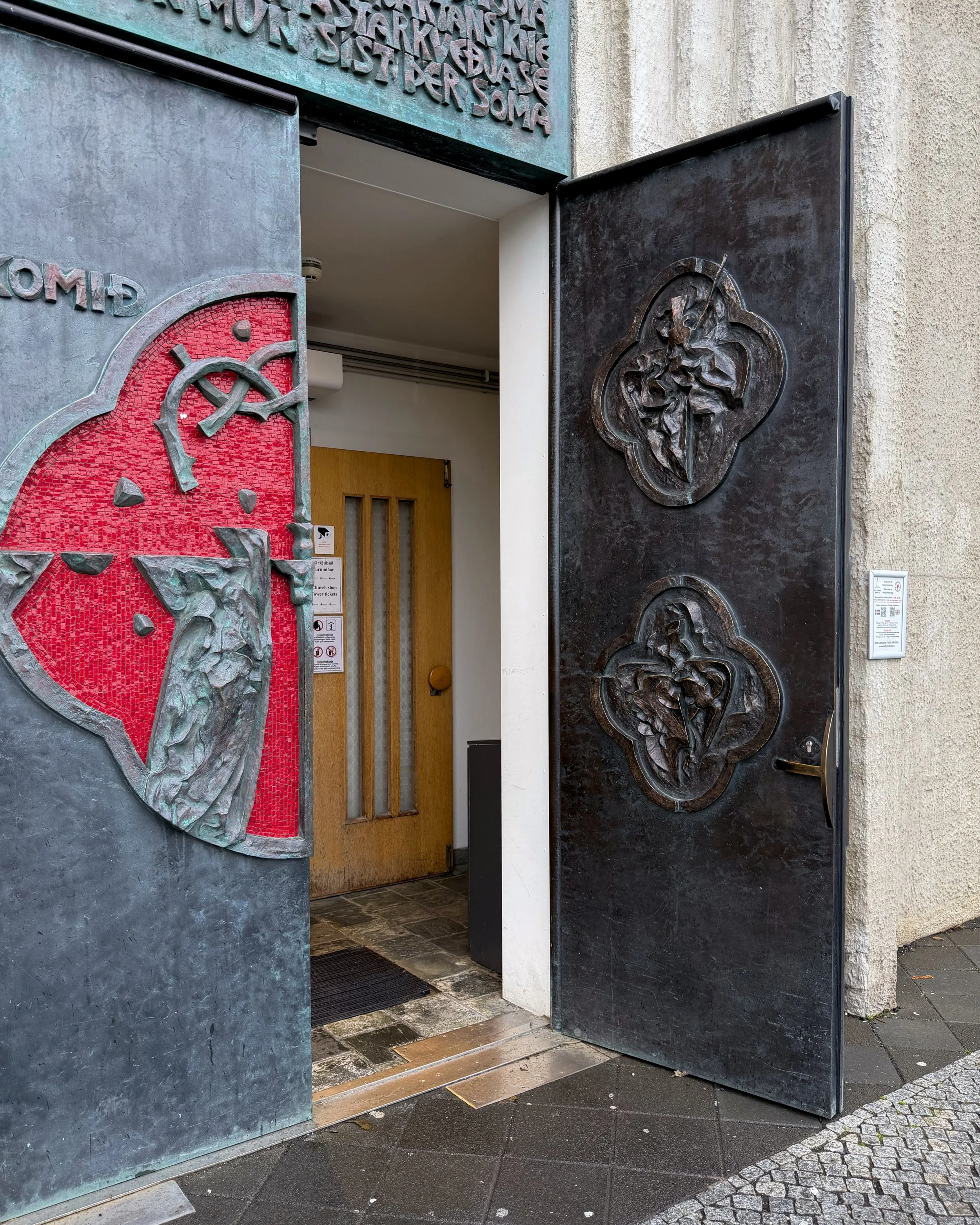 Entrance doors