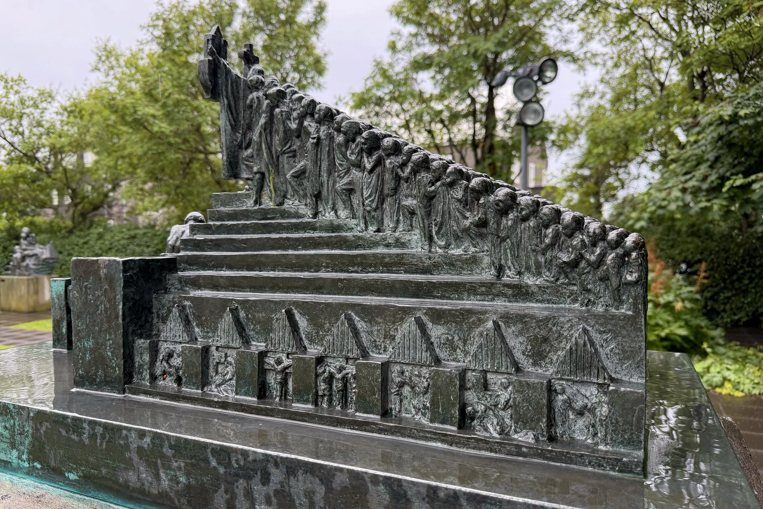 Monument to Hallgrímur Petursson, Einar Jónsson