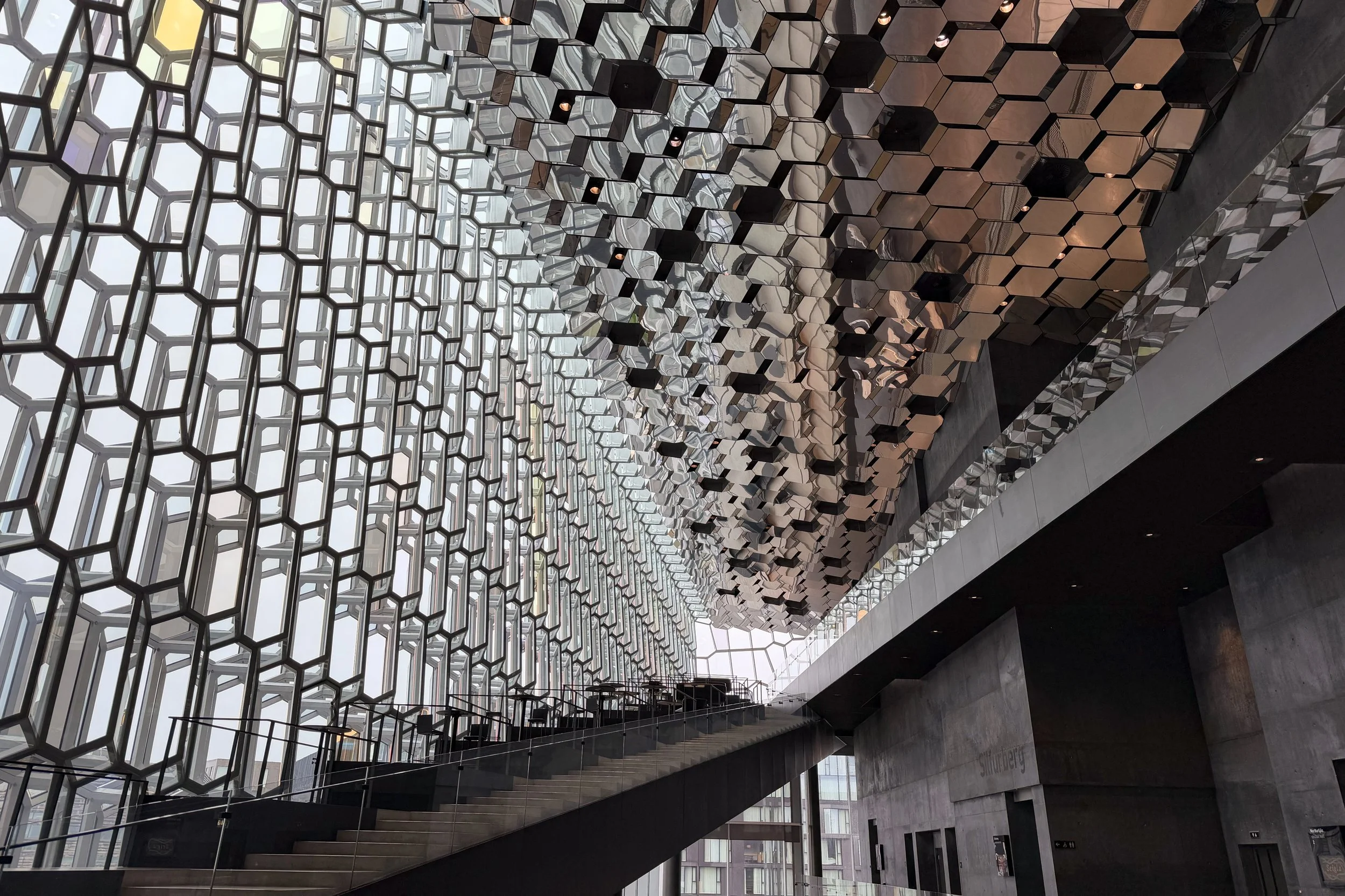 Harpa interior
