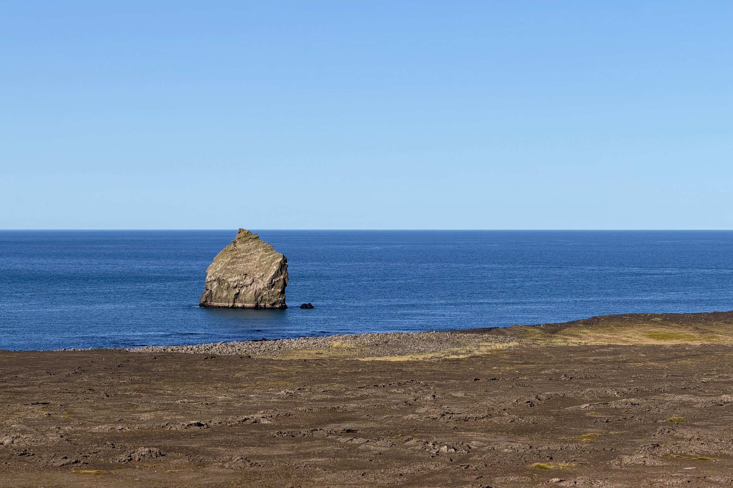 Karlinn volcanic island