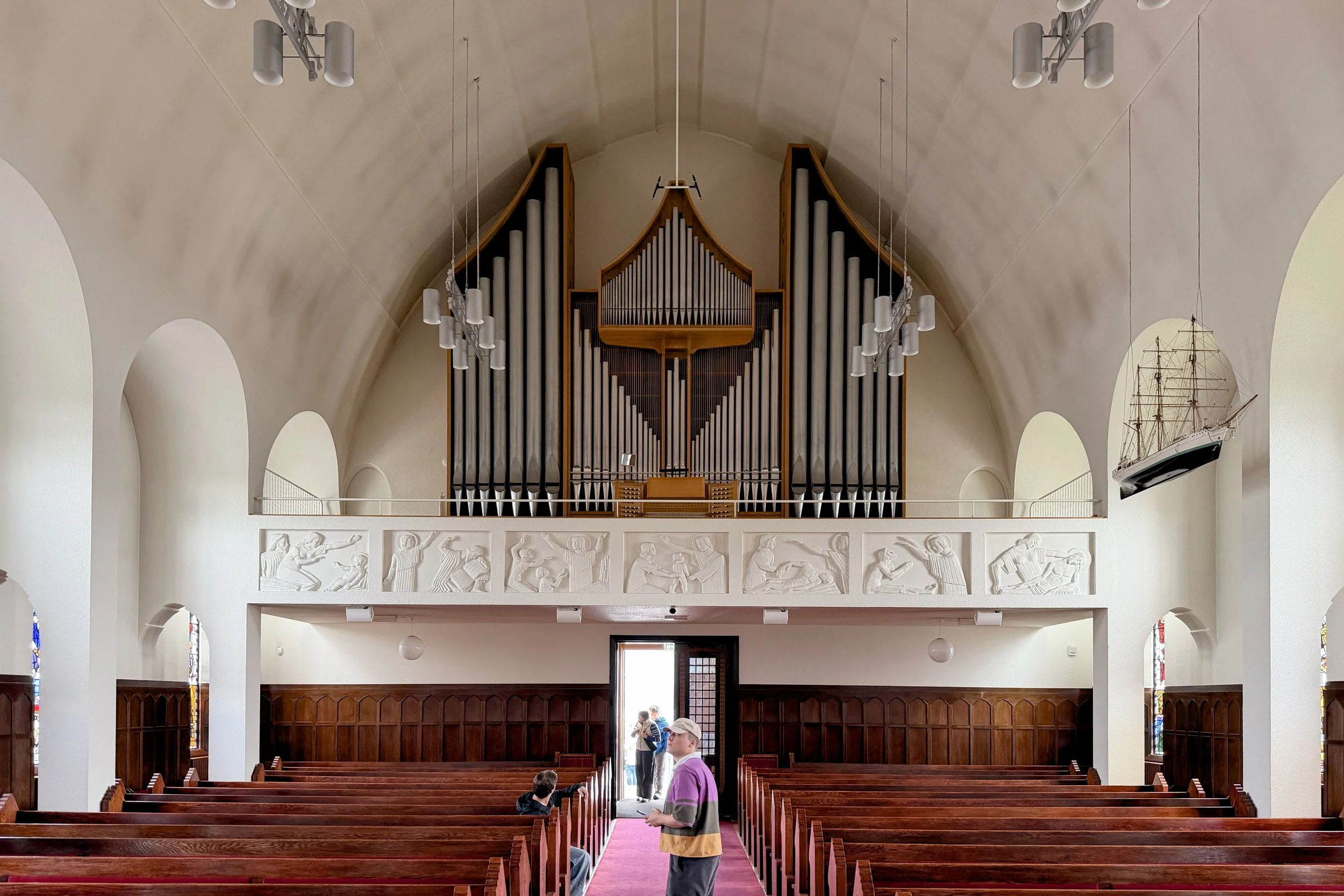 Akureyrarkirkja organ loft