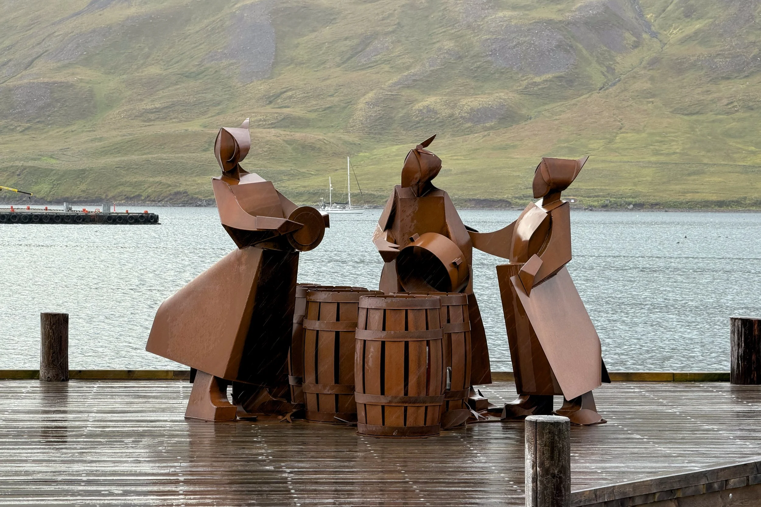 Síldarstúlkur (Herring Girls)