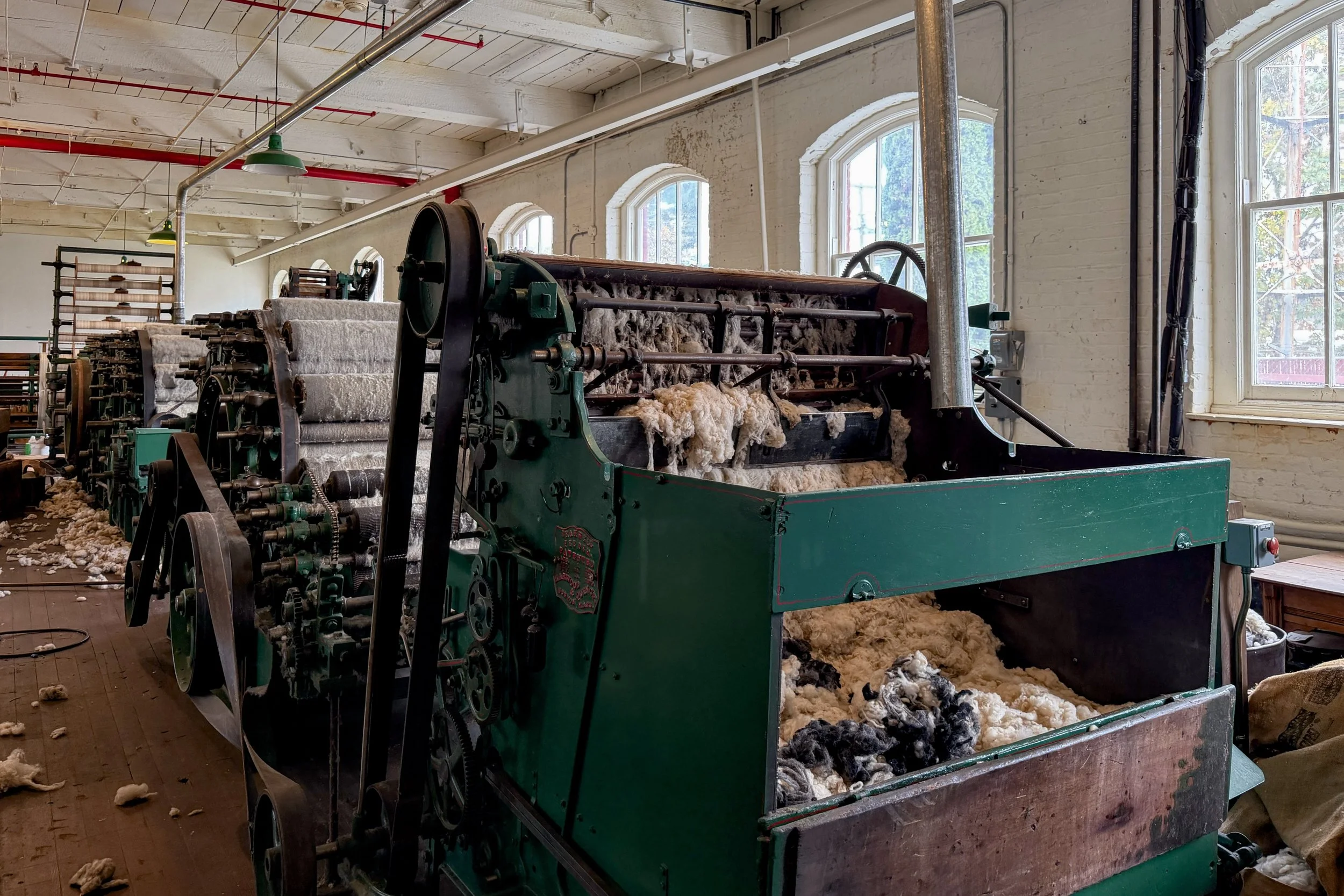Wool carding machine