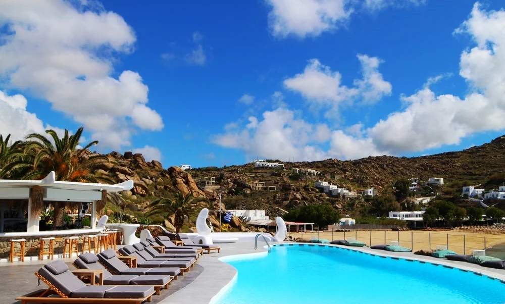 GREECE: MYKONOS DREAMS