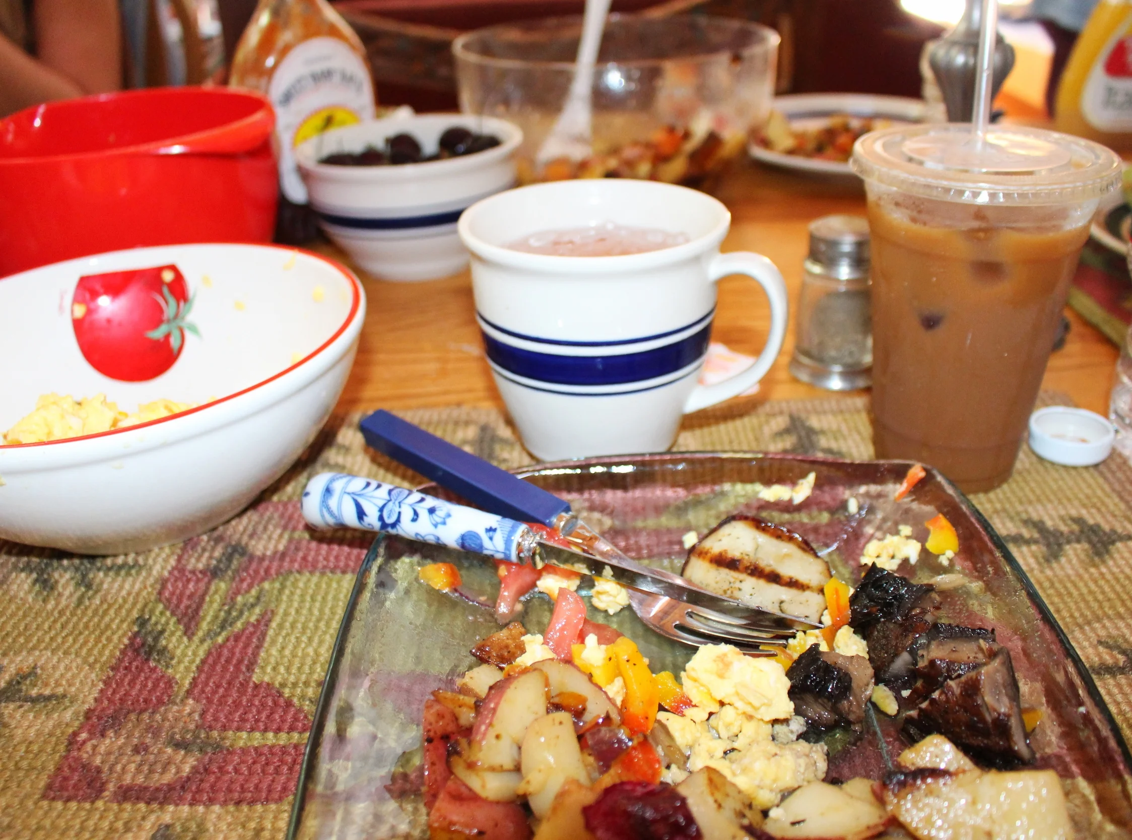 Because not every food picture is gorgeous, and the grub was gooooood.