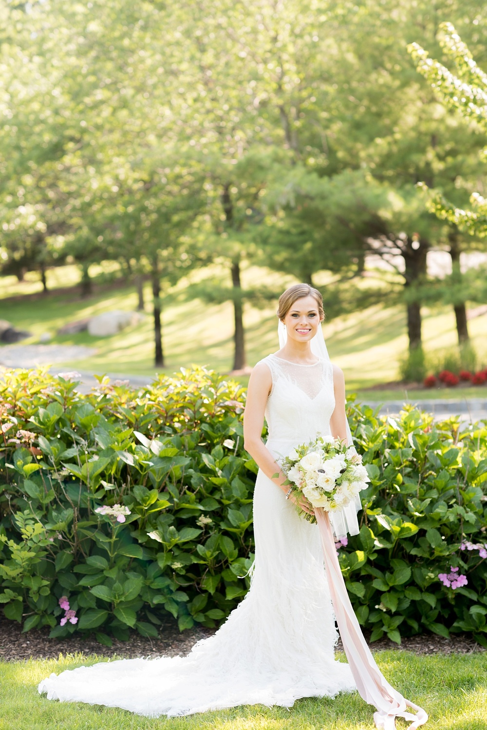 mikkelpaige-full_aperture_floral-pearl_river_hilton_wedding_0009.jpg