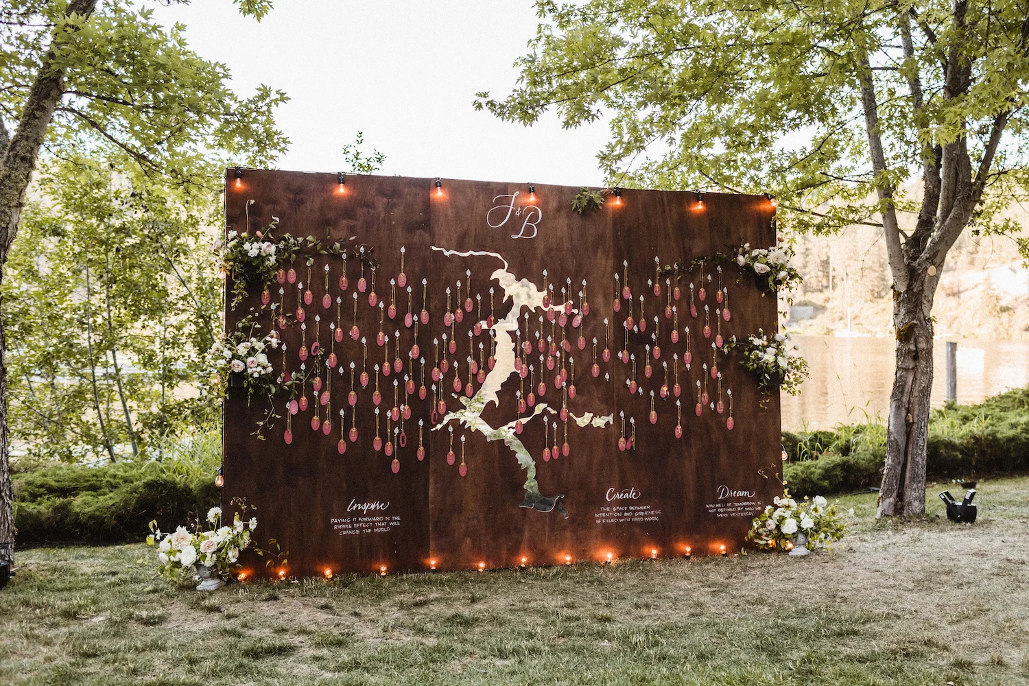Julianne Hough and Brooks Laich Wedding - Wild Bloom Floral - Sarah Falugo Photography - Simply Troy Event Design 44.jpeg