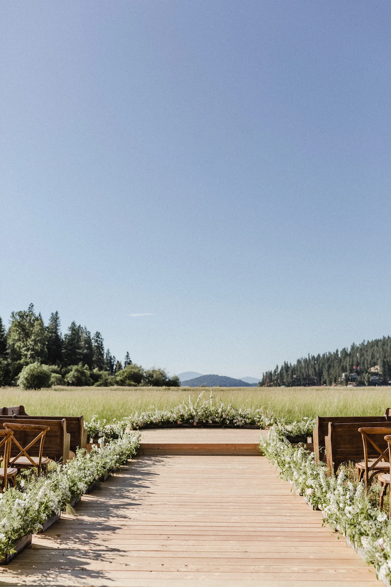 Julianne Hough and Brooks Laich Wedding - Wild Bloom Floral - Sarah Falugo Photography - Simply Troy Event Design 53.jpeg