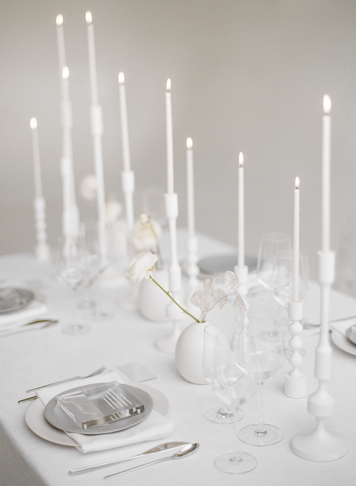 Wild Bloom Floral -Rebecca Yale Photography - Simply by Tamra Nicole - The KNOT - Editorial - Defining Details - White Wedding 13.jpeg