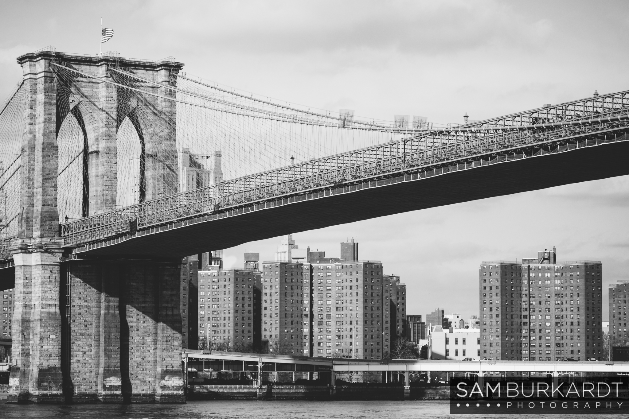 samburkardt_brooklyn_bridge_new_york_engagement_proposal_skyline_0002.jpg