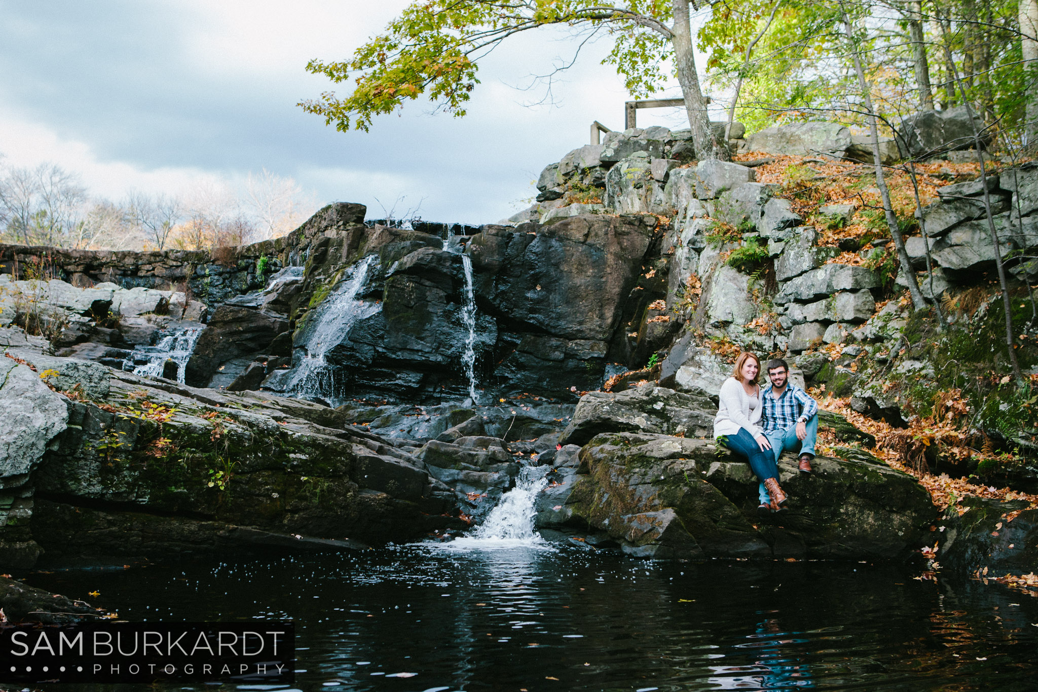 samburkardt-fall-engagement-connecticut-foliage-southford-falls-state-park_0009.jpg