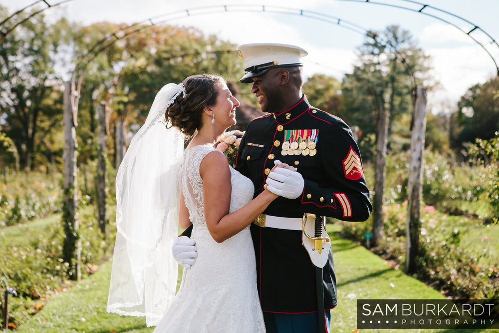 samburkardt_pond_house_hartford_wedding_fall_0025.jpg