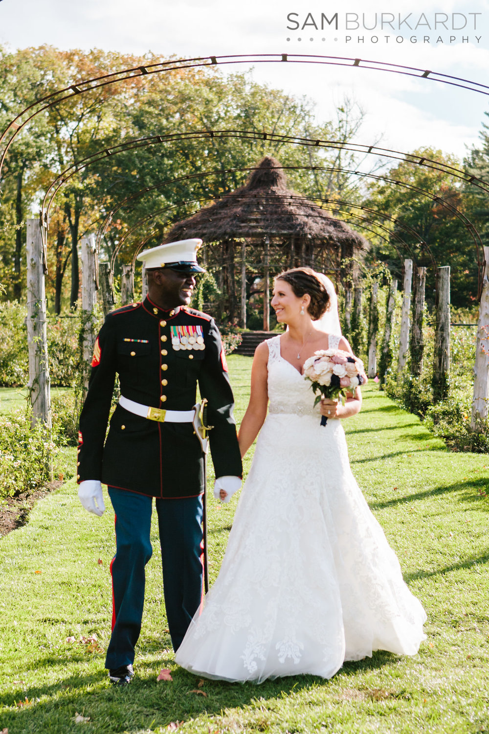 samburkardt_pond_house_hartford_wedding_fall_0031.jpg