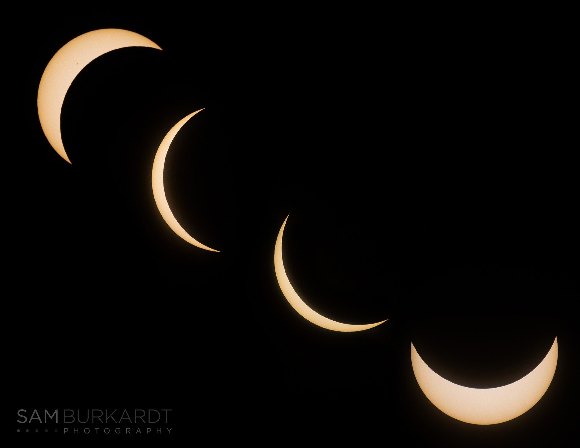92% Eclipse in CT! Fun to photograph 🌘
