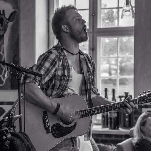 Live musik - Dennis Nielsen