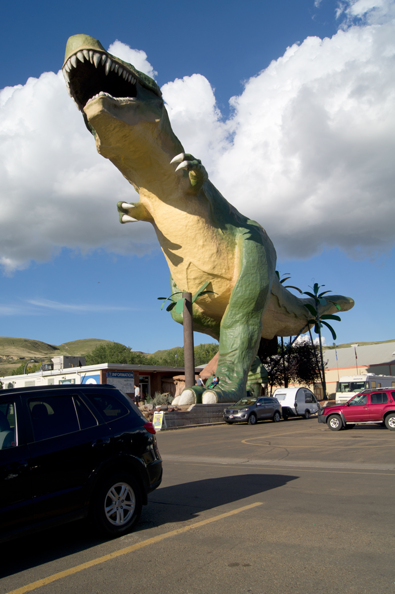 © 2016 Louise Levergneux, Dinosaur Valley