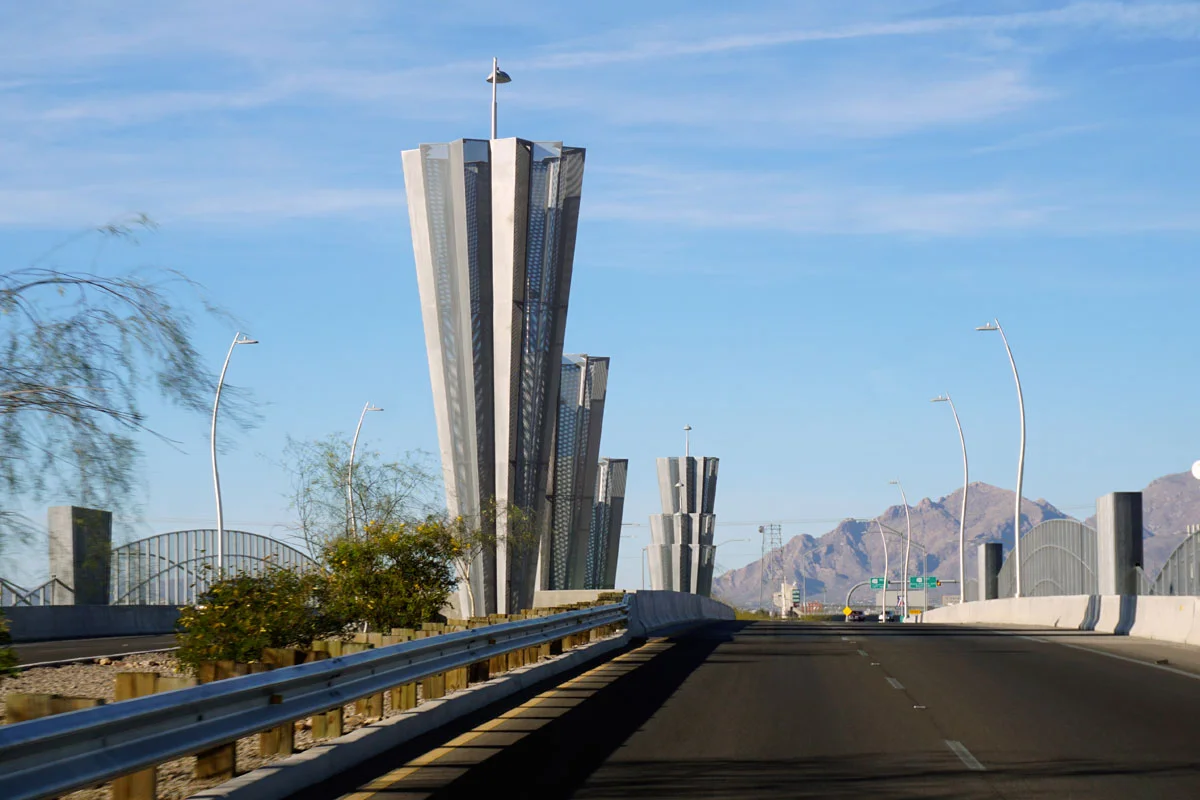 © 2018, Louise Levergneux, Sonoran Passage by Barbara Grygutis, 40’ H x 100’ L x 60’ D, aluminum, concrete, light