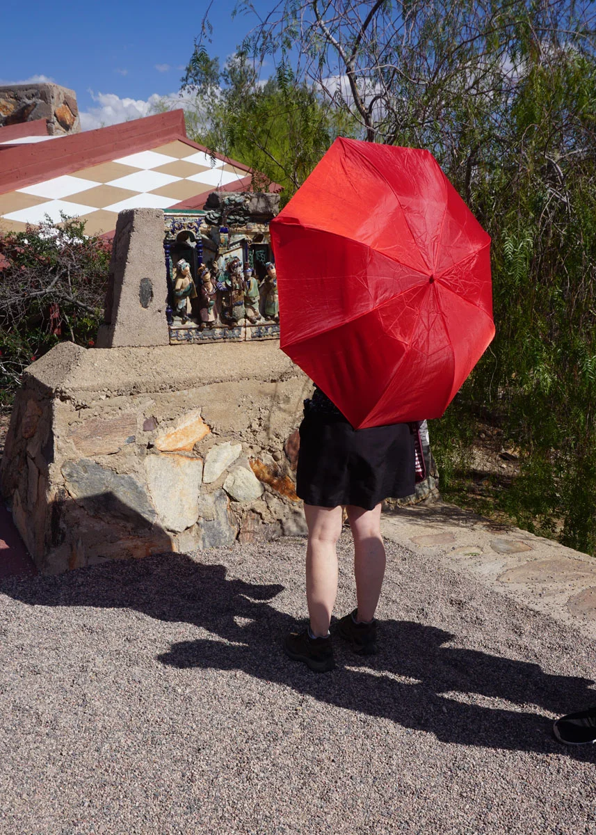© 2018 Louise Levergneux, Flavie photographing and enjoying an architect's work at Taliesin West, Phoenix
