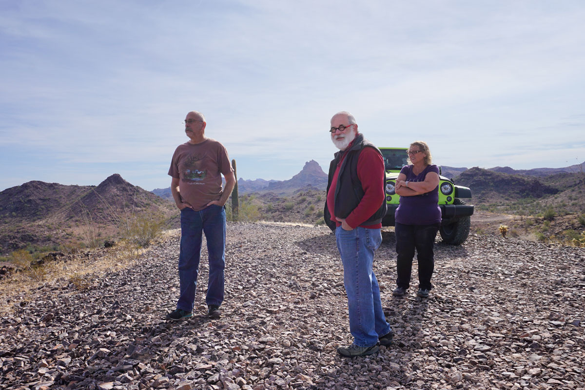 © 2018 Louise Levergneux. Jeep tour in the Sonoran Desert, Quartzite, Arizona. / Un tour en jeep dans le Deesert de Sonora, Quartzite, Arizona.