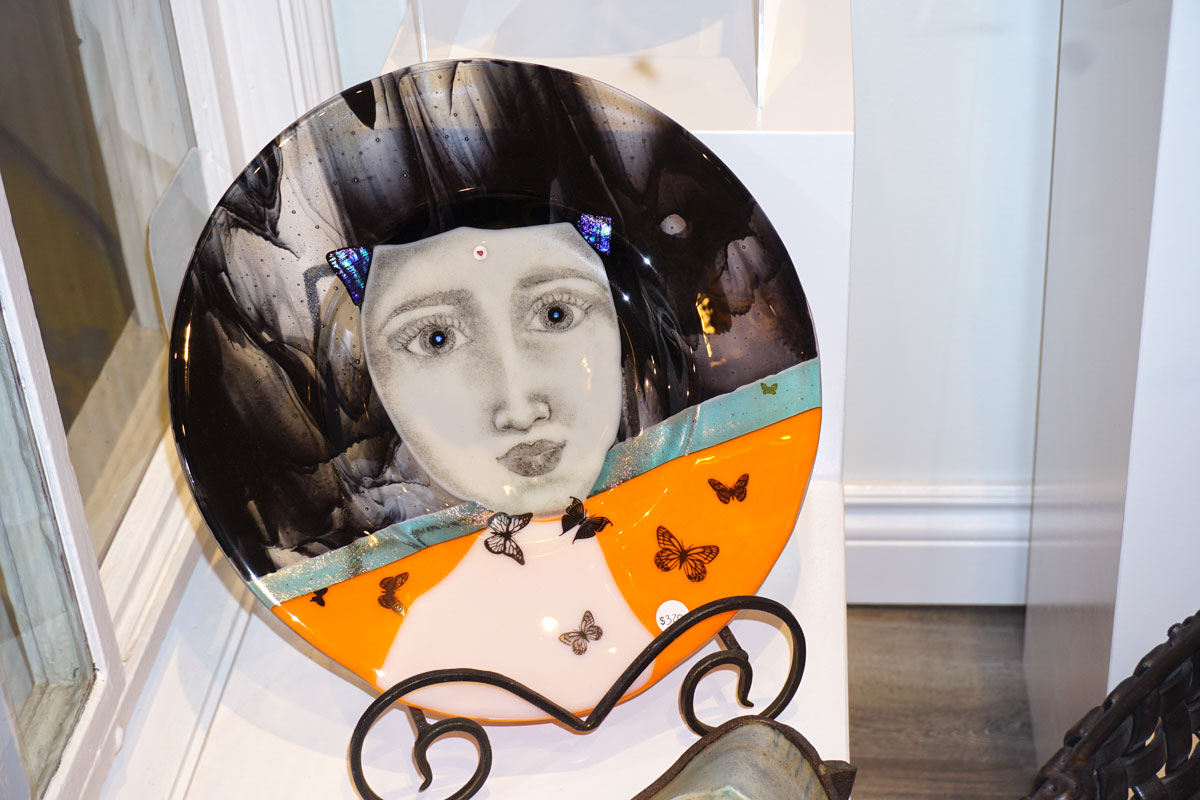 © 2018 Louise Levergneux, Floating Butterflies, fused glass by Monica Viola
