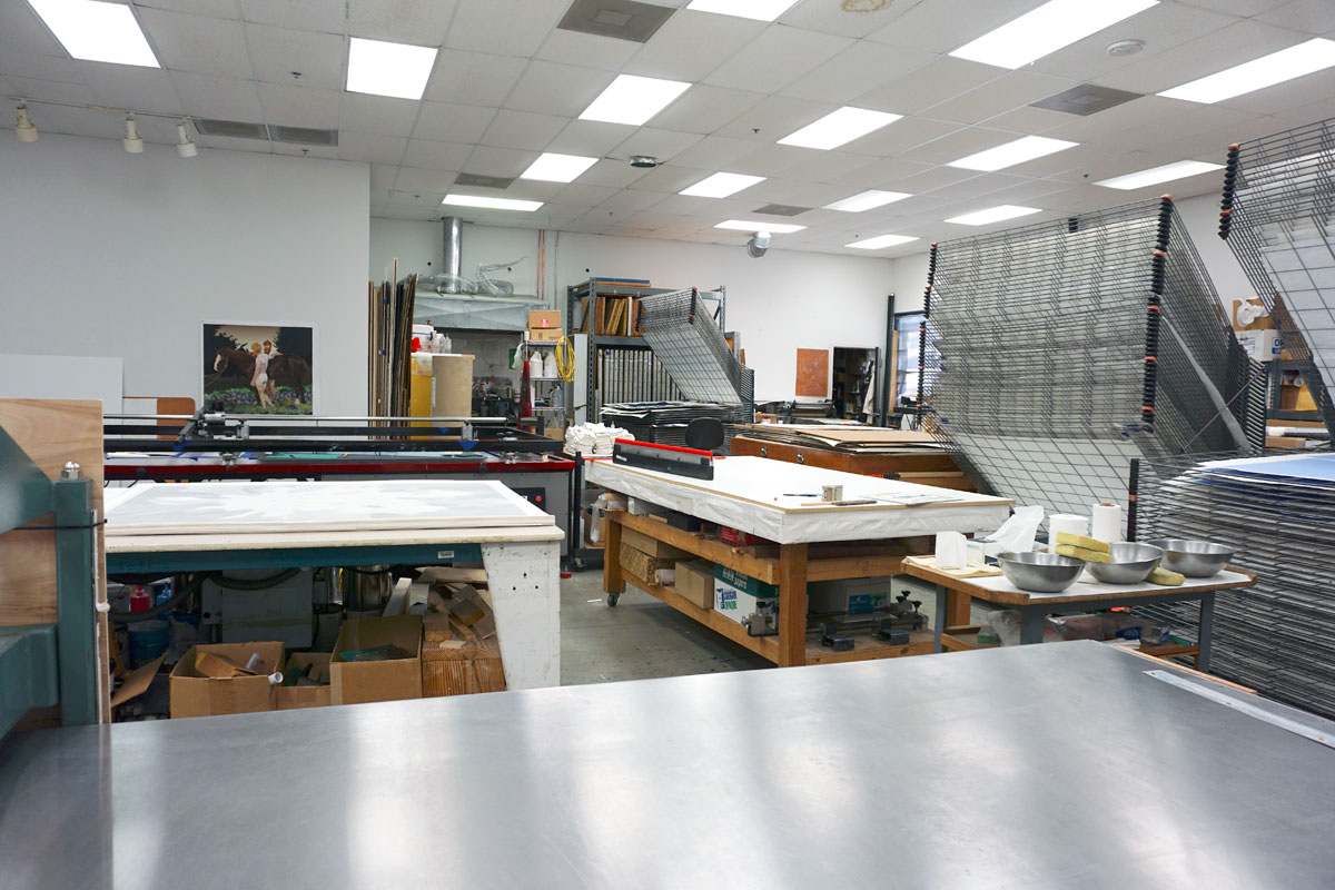 © 2019 Louise Levergneux. Graphicstudio printing room.