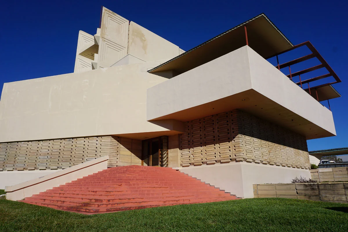 © 2019 Louise Levergneux. The cantilevered wings of The Annie Pfeiffer Chapel give the impression the building is floating above ground.