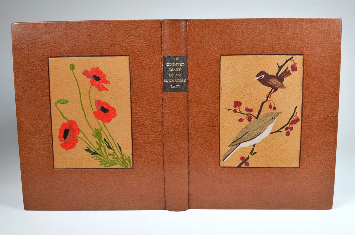 © 2018 Christina Thomas Maloy. The Country Diary of An Edwardian Lady by Edith Holden, a facsimile publication (1977) of her 1906 naturalist’s diary.