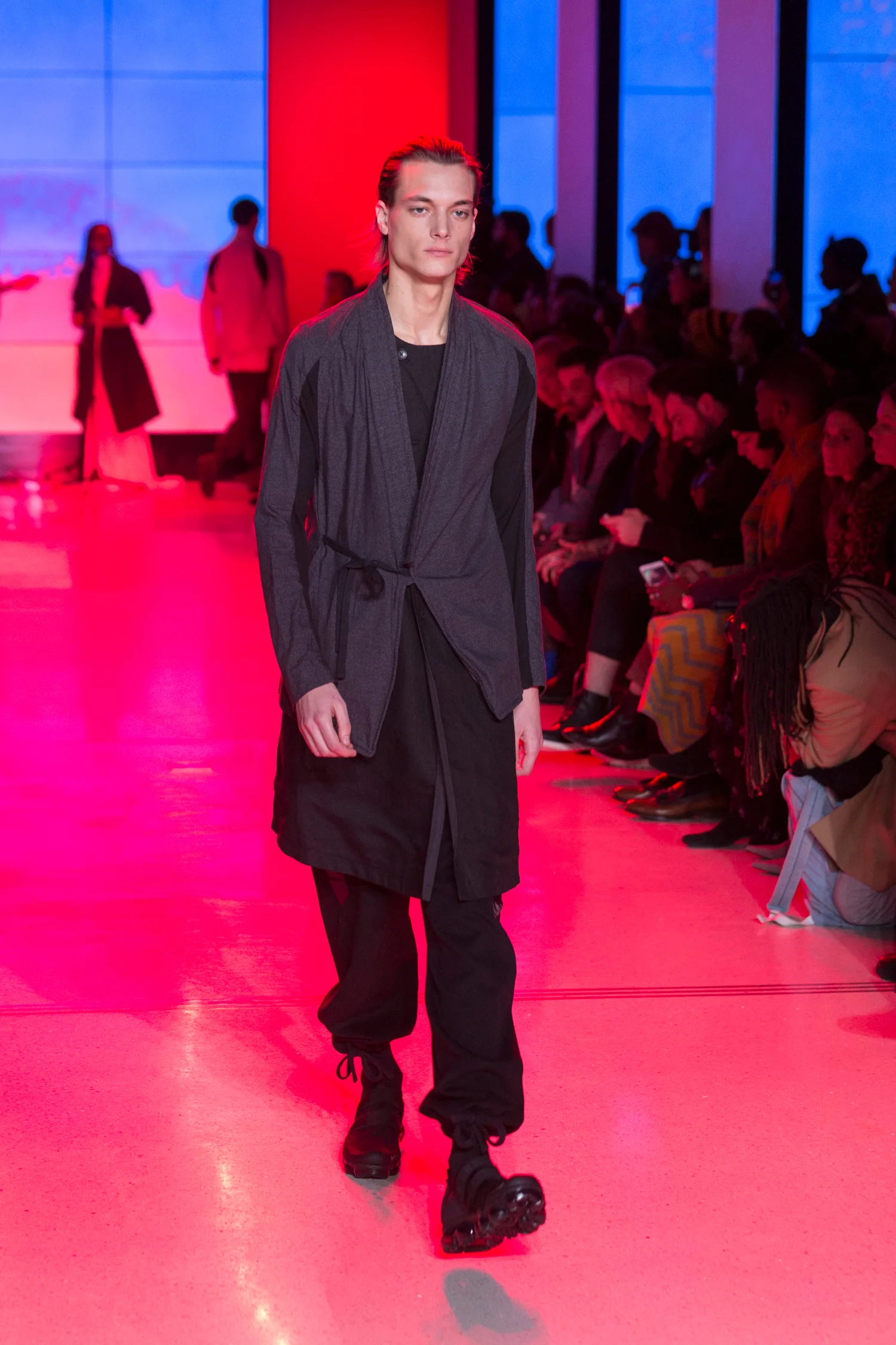 LOOK 8 ARC Kimono Shirt / Grey Melange ARC Long Vest / Black ARC Chrysalis Pant / Black Nike Air VaporMax Utility .