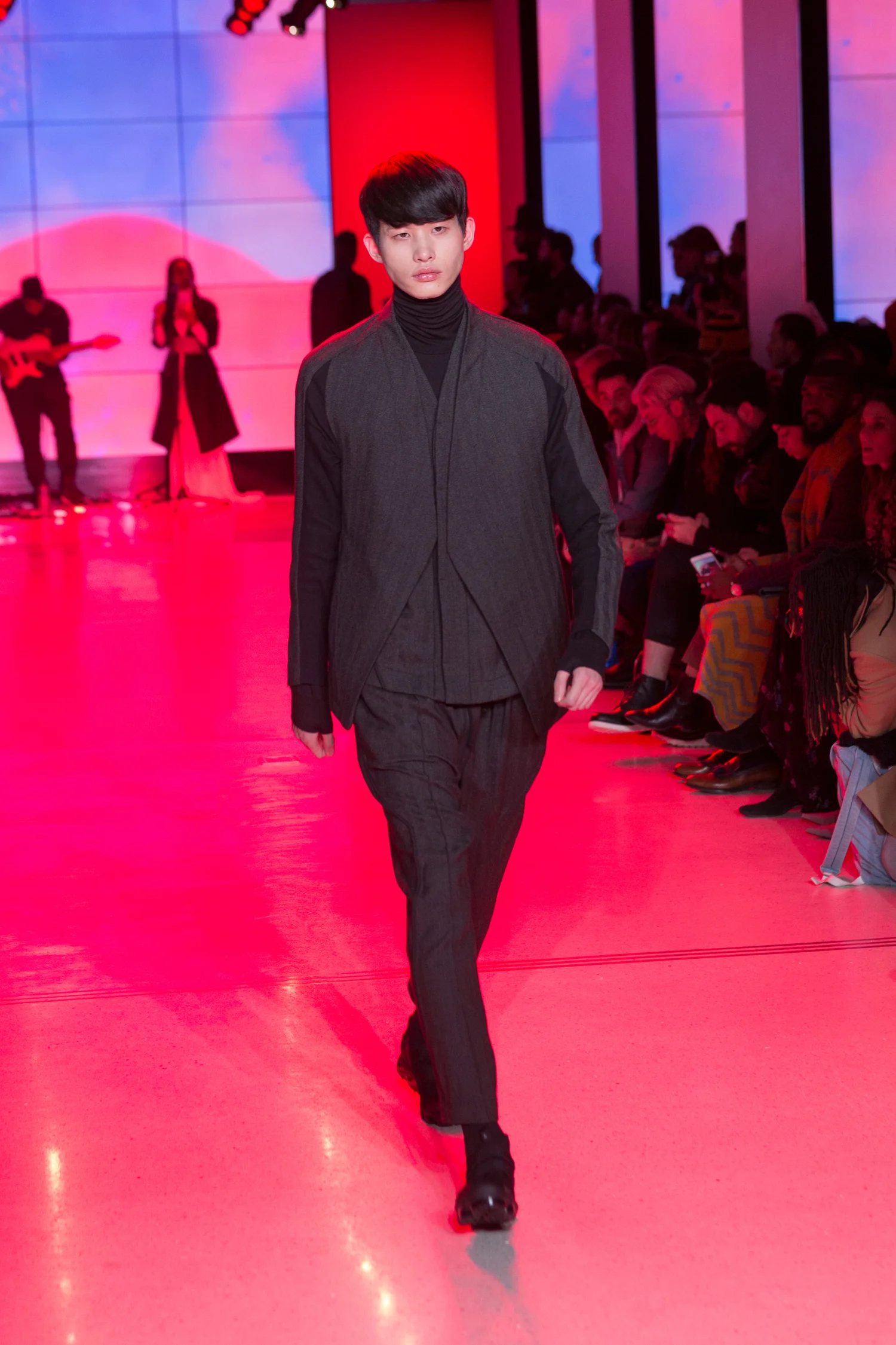 LOOK 9 ARC Jacket 5 / Black Melange ARC Desert Shirt / Black Melange ARC Turtleneck / Black Terry ARC Ankara Pant / Black Melange Nike Air VaporMax Utility