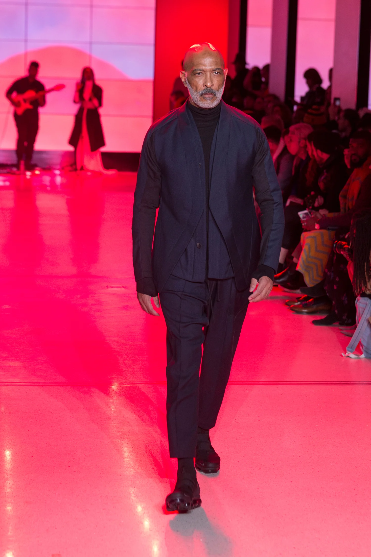 LOOK 11 ARC Jacket 5 / Navy Wool Twill ARC Desert Shirt / Navy Wool Twill ARC Turtleneck / Black Terry ARC Ankara Pant / Navy Wool Twill Nike Air VaporMax Utility
