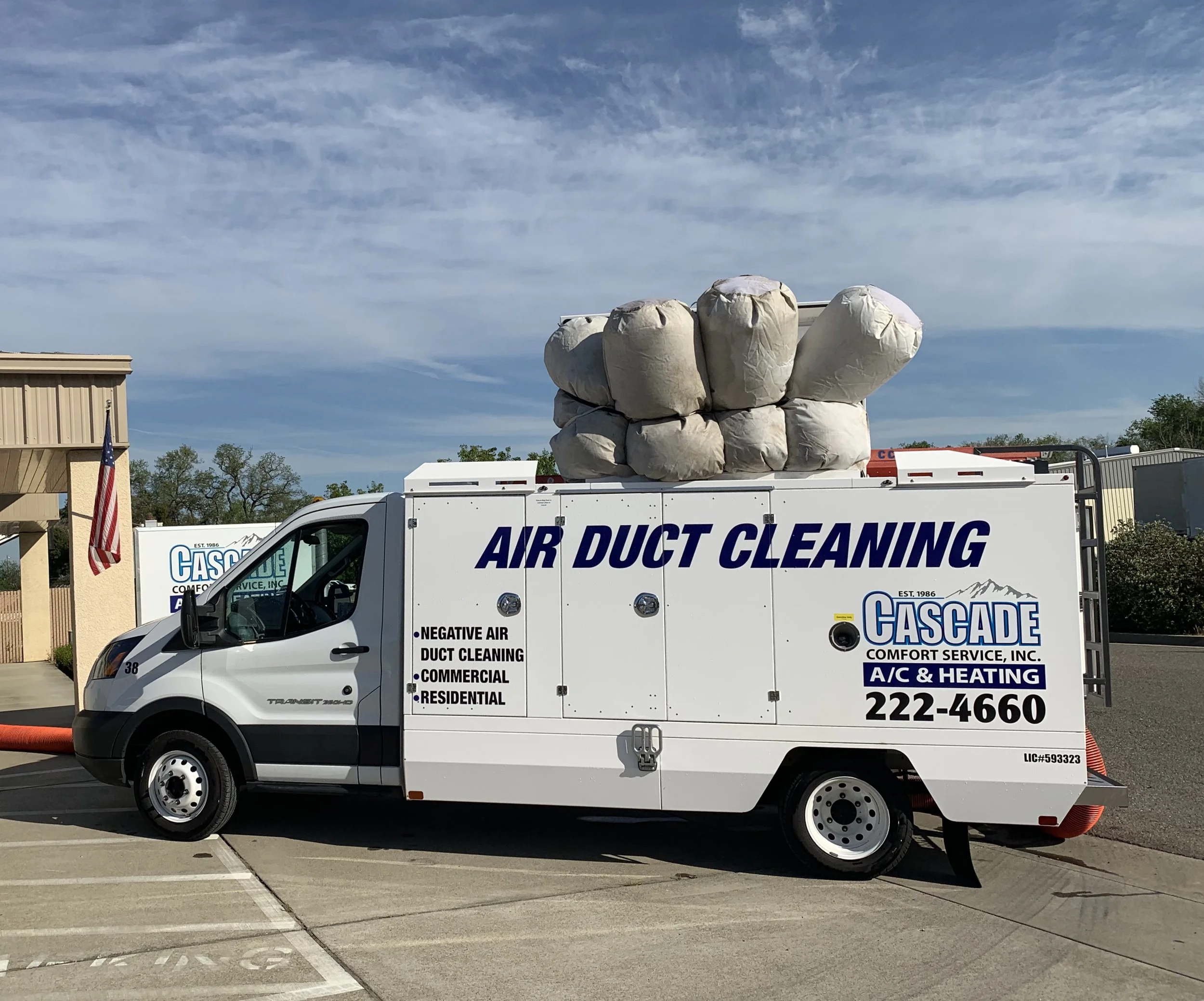 Van+1.jpg