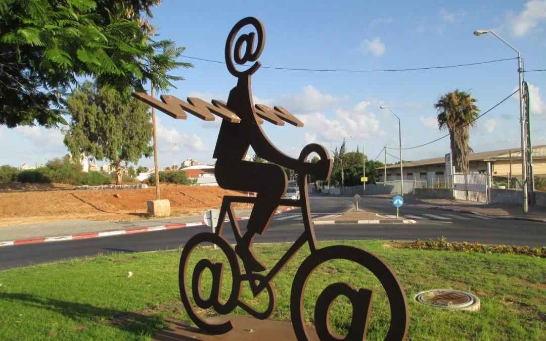 Are You Still Using POP for Email? Switch to IMAP!