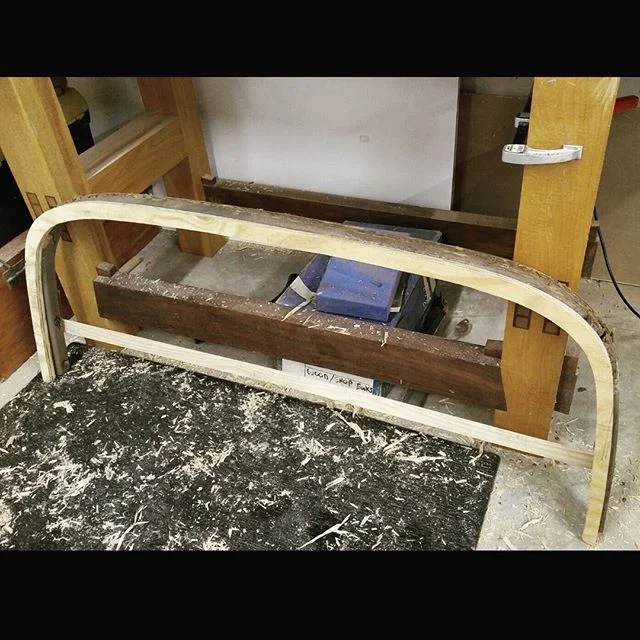 Made some plywood templates to get started. Doing so I found out that the last bow in the pictures is really uneven. One side was a half inch higher then the other.
.
.
.
.
.
.
.
.
.
.
.
#woodworking #woodwork #cadillac #1939LaSalle #LaSalle #furnituredesign