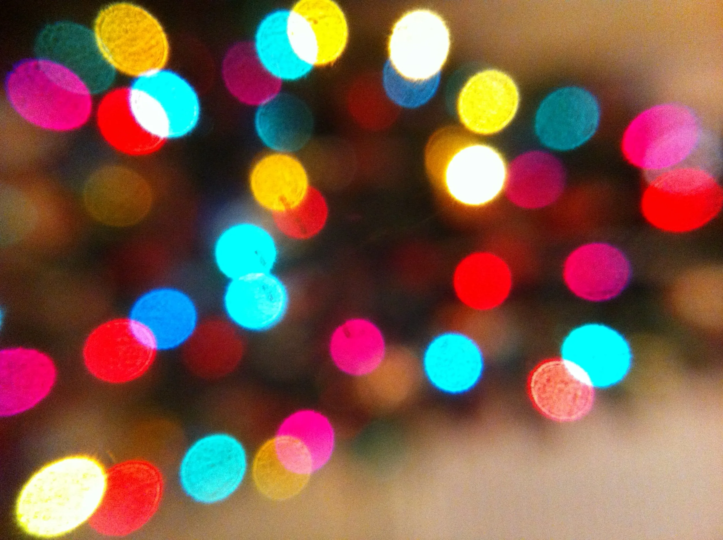 closeup-lights_lndscp.jpg