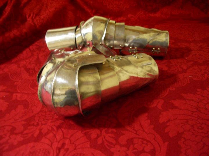 gothic vambraces.jpg