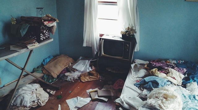  A beautiful abandoned house&nbsp; (taken via&nbsp;  Rob's instagram  )  