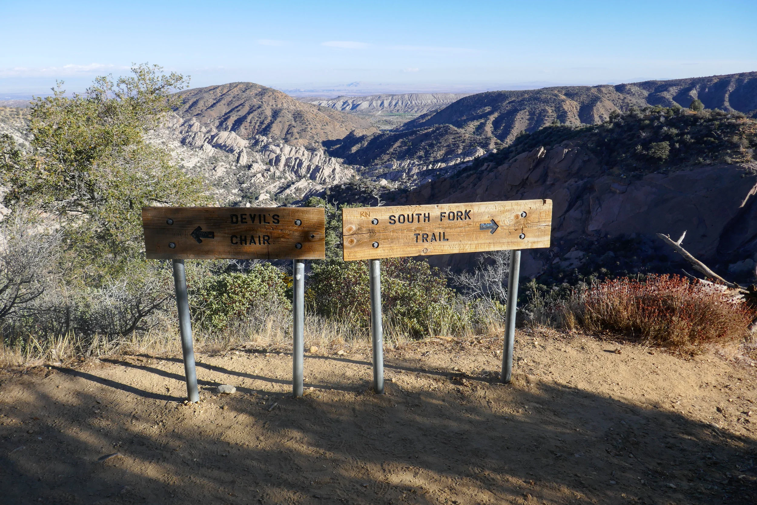 Go left to the final descent to the Devil's Chair.