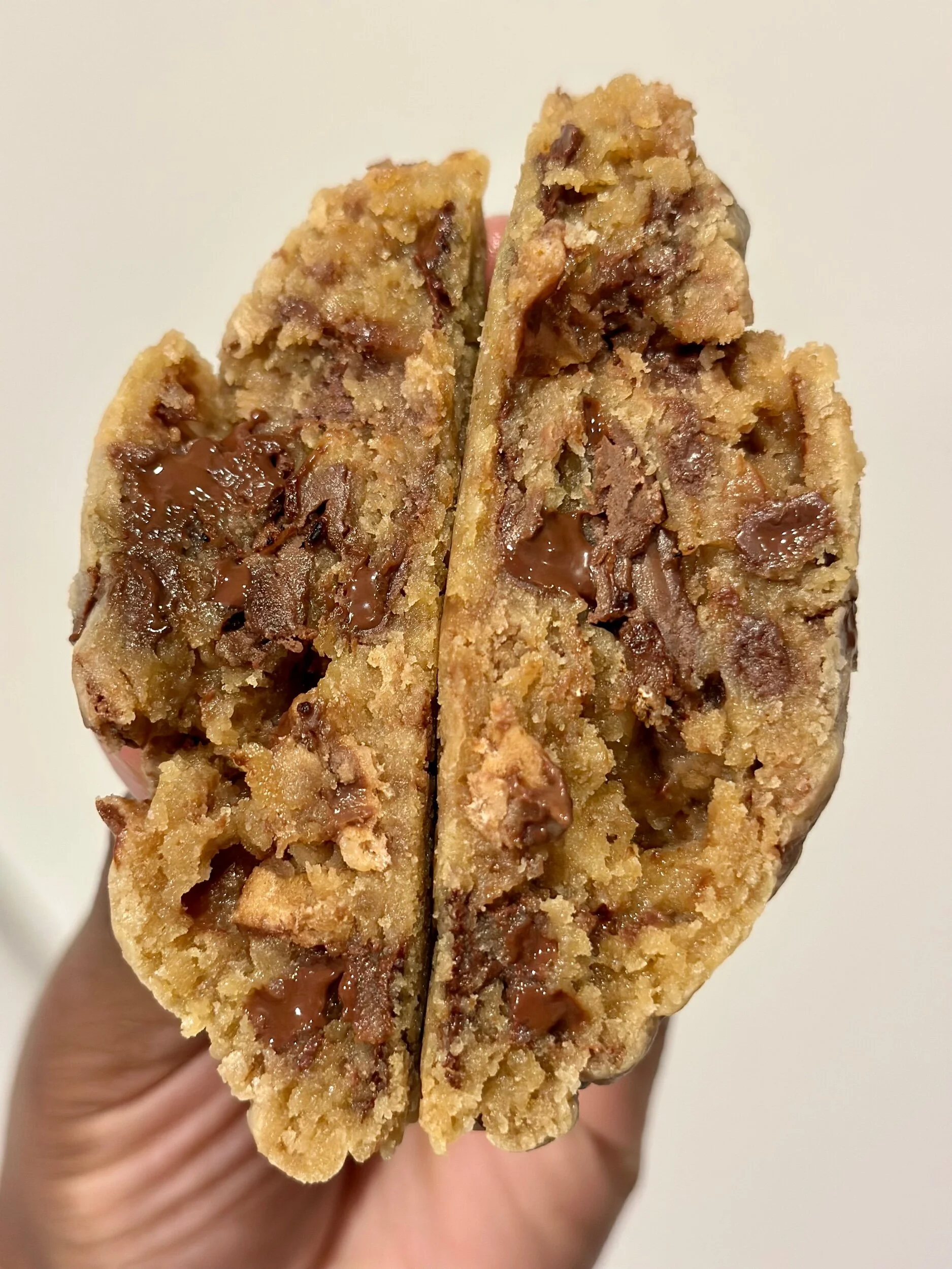 2EB8DB57-7B4F-4FDF-BA2F-0F99D9C81209