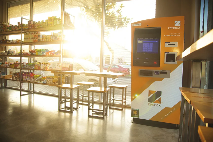 Photo by Oscar Zagal