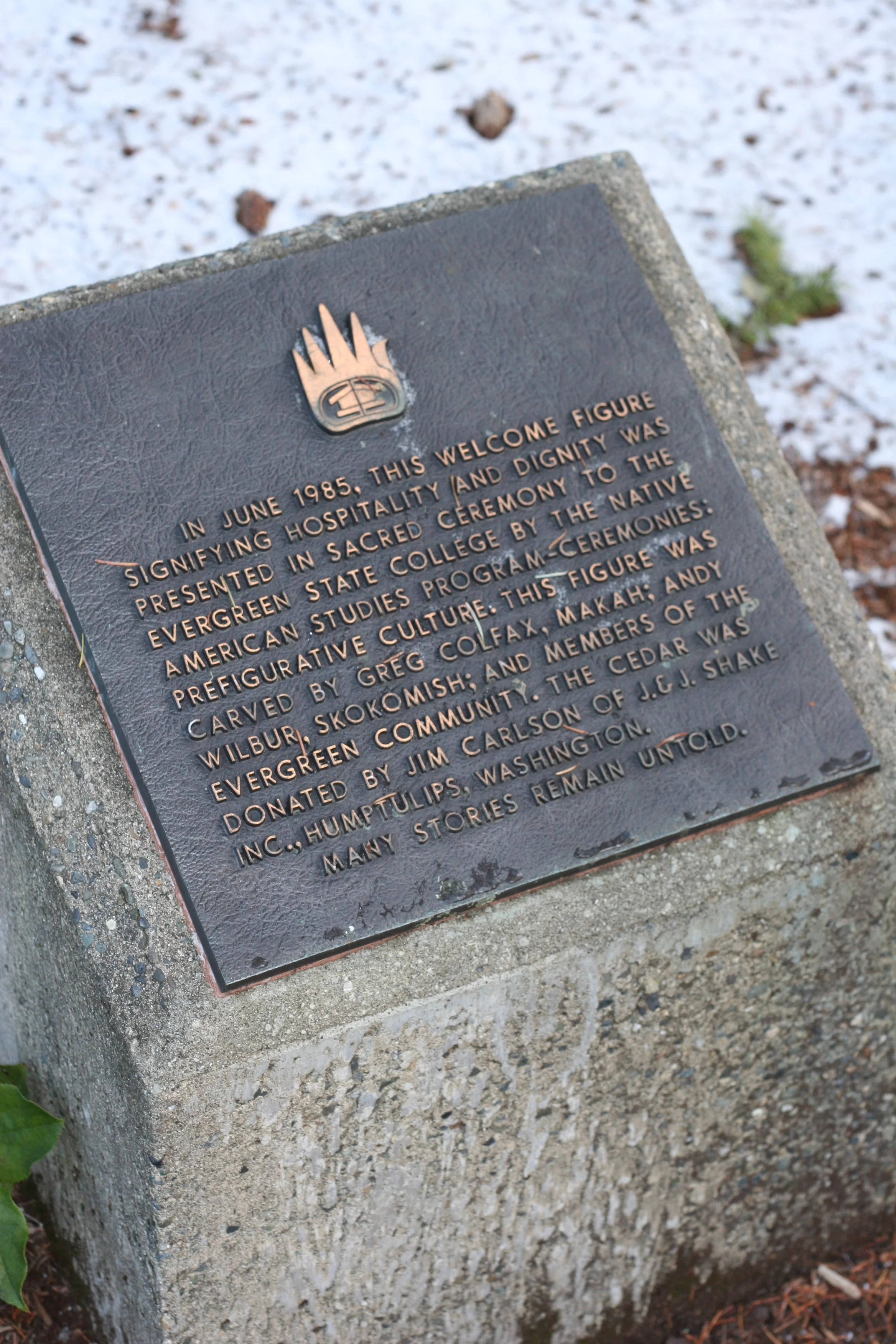 Welcome woman plaque