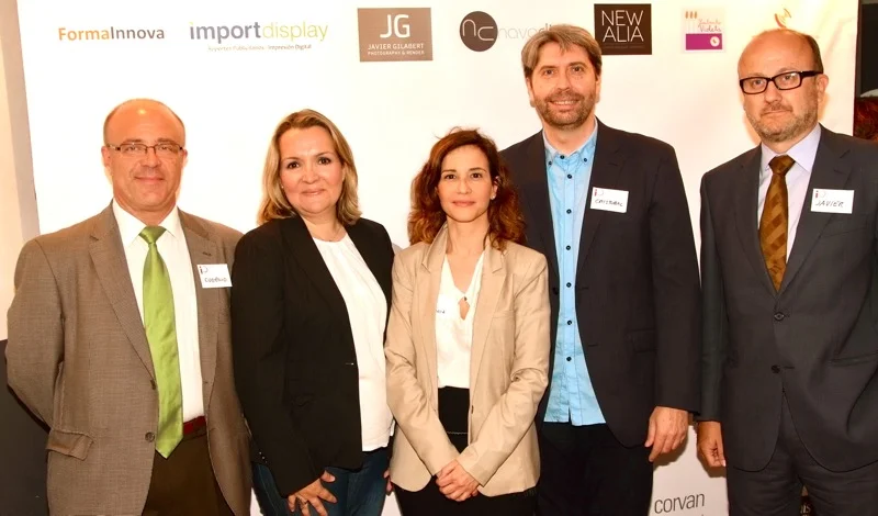 Junto a las organizadoras y otros dos colegas de RR.HH.