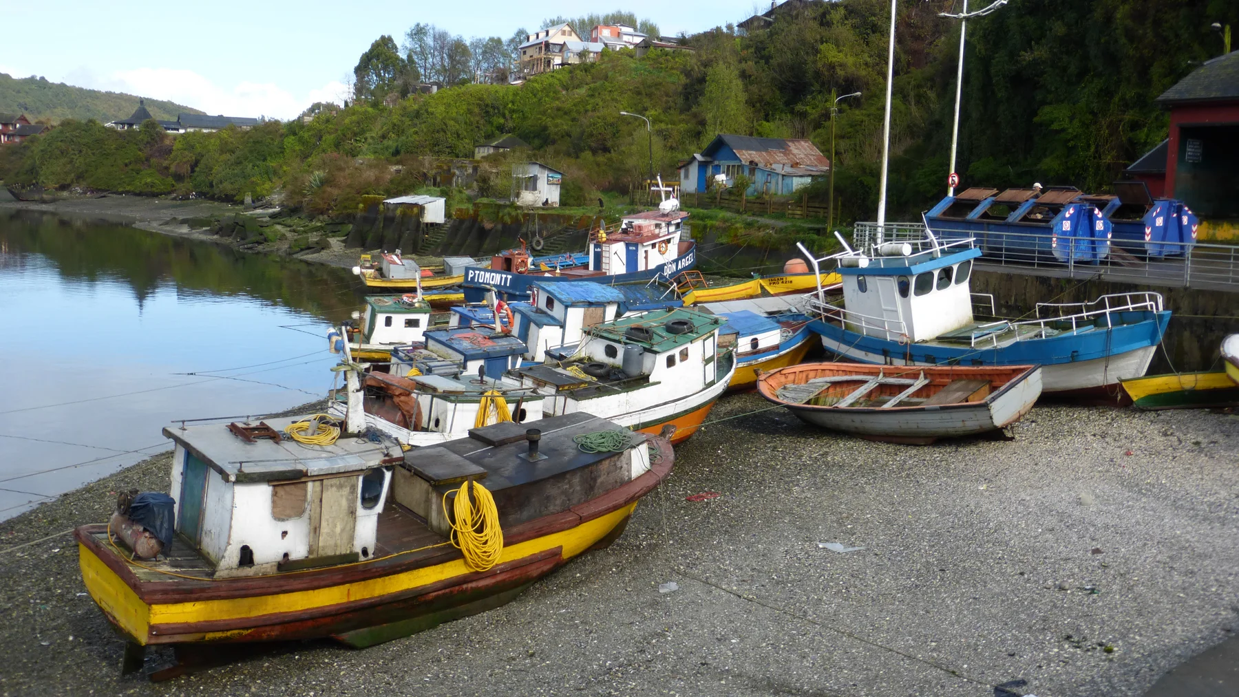 This is Angelmo - an area where the local fish market is. We found a few more places open here and enjoyed a local delicacy called "Curanto." A hearty stew of clams, mussels, ham, chicken and sausage. 