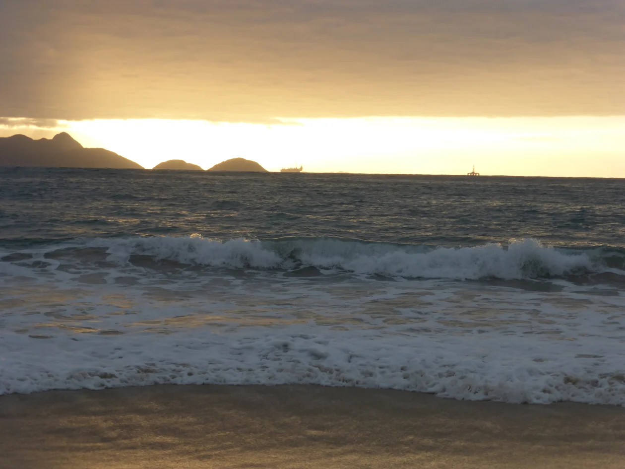 Daybreak over Copacabana Beach and hopefully the dawning of a better day for Annie's sore back. Next stop Capetown South Africa. We will post again in a few days.