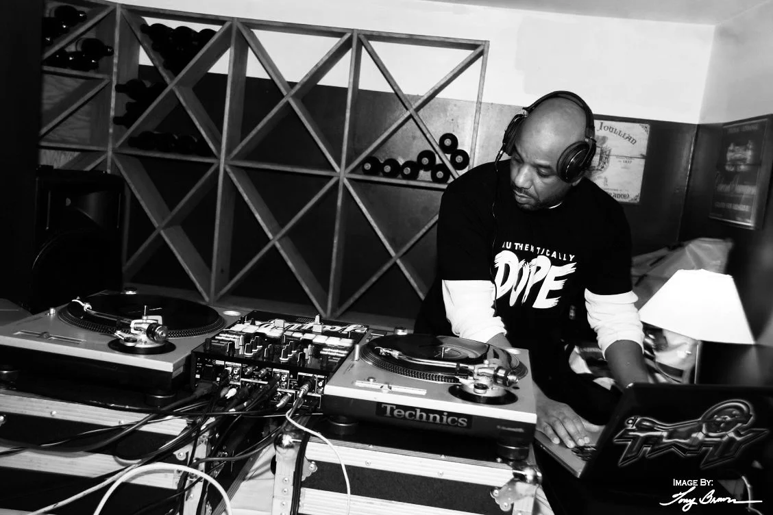 National DJ Day. 

Grateful for every room, every crowd, every late night. 🙏🏾

Salute to the DJs 🫡

#NationalDJDay #LifeInTheBooth