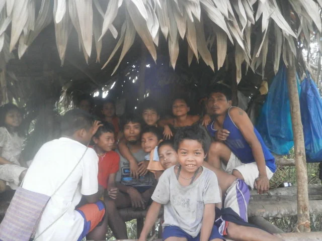 200 Children Flee Bandits in the Philippines 