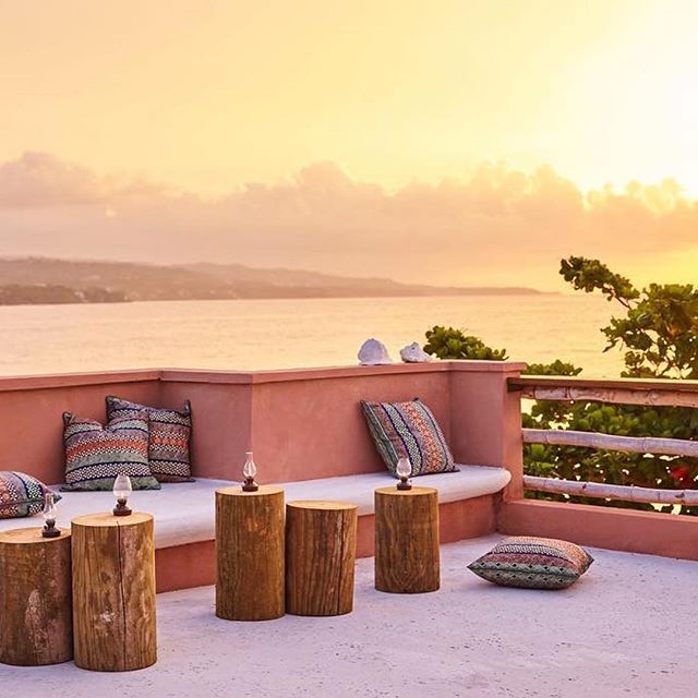 As cold &amp; rainy as today is in LA, my NY &amp; Chicago clients have been dealing with much worse, so am thrilled for them to be touching down in #Jamaica 🇯🇲 and #Belize 🇧🇿. In JA, my clients will be beachside @GoldenEye before hitting the hil