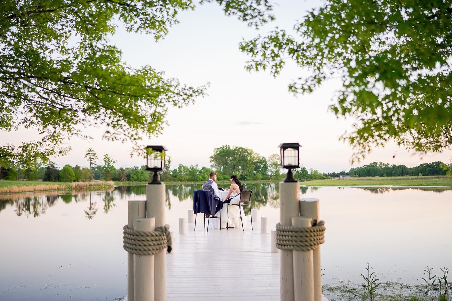 Sneaking away for a private dinner and a few minutes to soak in just becoming husband + wife is always a good idea&hellip; especially with this view 🌙🌅🍷

#ncwedding #ncweddings #ncweddingphotographer #cltweddingphotographer #cltweddings #cltphotog