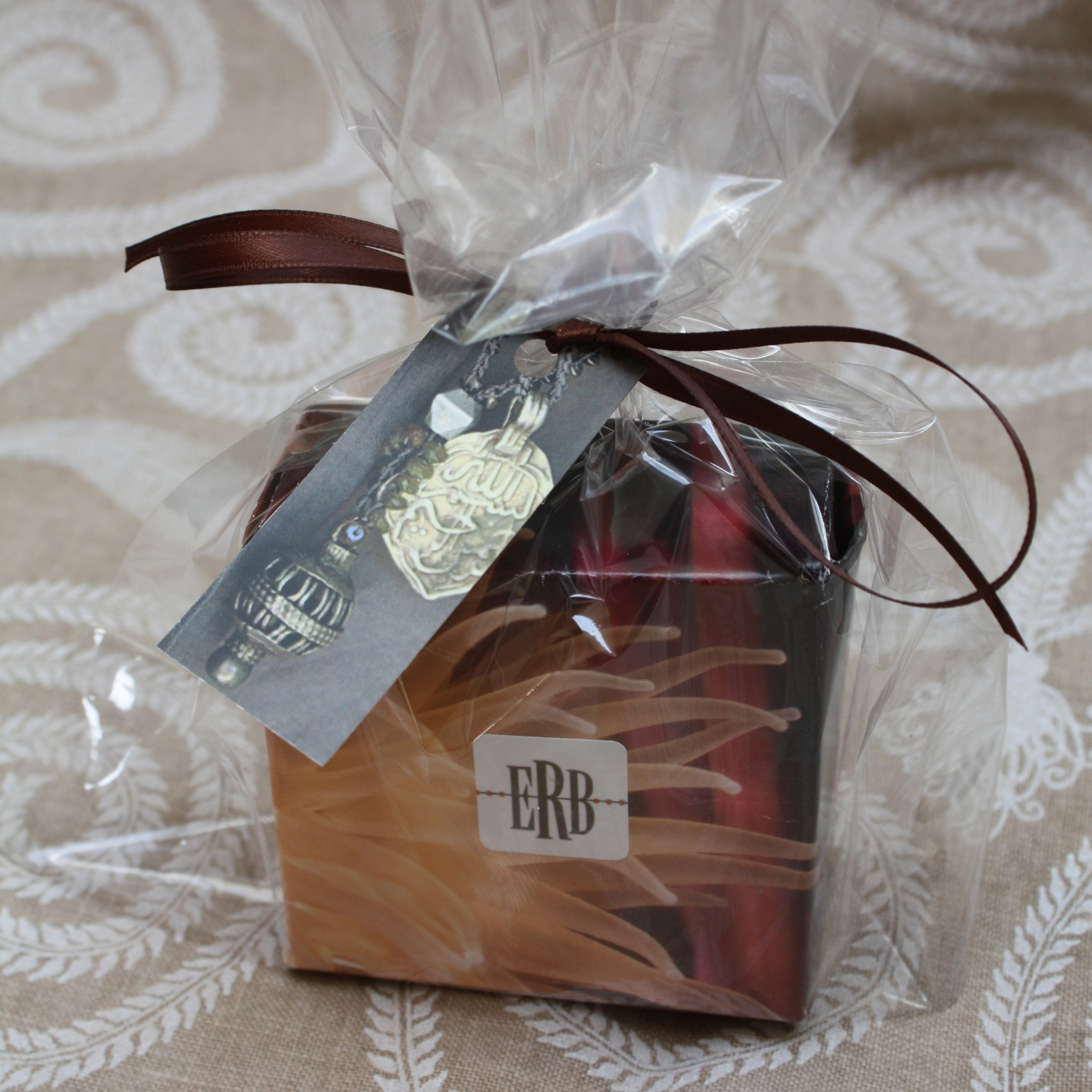 GiftBox1.jpg